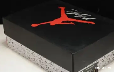 CEMENT BLACK  BRED (2019) - JORDAN 4 0425